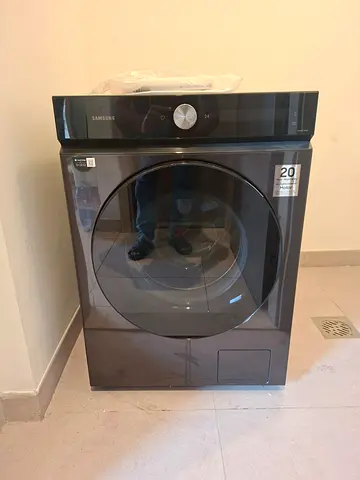 Samsung latest model 11.5kg washing machine same like new condition perfect working price 2100aed
