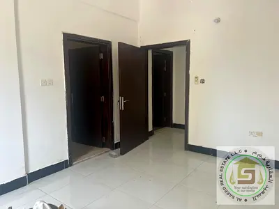 شقة بغرفة نوم واحدة وحمامين وشرفة