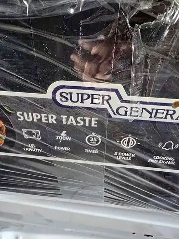 Super General 700W Microwave Oven - Good Condition