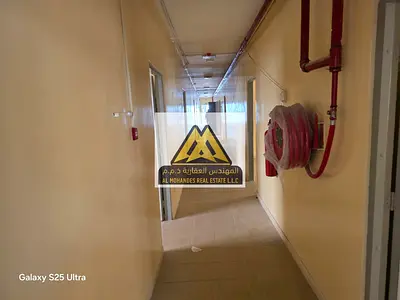 للإيجار السنوي – فرصة قوية جدًا | كامب في الجرف 3 – عجمان 🚨💥 مناسب لسكن العمال | جاهز للتصديق الفوري