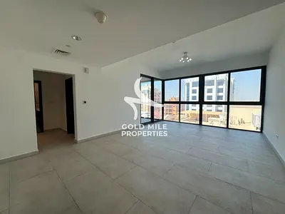 1 Month Free - Huge & Modern Layout - Bright Apartment - Close to Metro