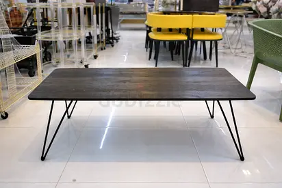 Modern Coffee Table Size: 110 x 60 x 45 cm Price: 249 AED Cash on Delivery available