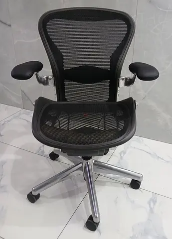 For Sale Herman Miller Aeron Chair Size B And C Available