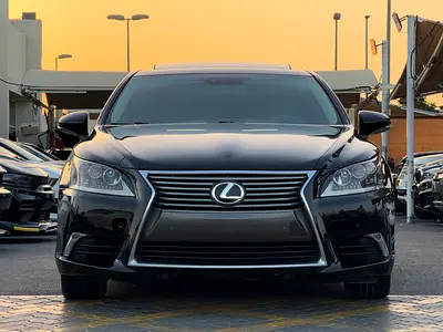 لكزس LS460 موديل 2015 وارد فل اوبشن بحاله الوكاله