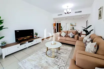 Hot Deal|Furnished|High Floor| Available