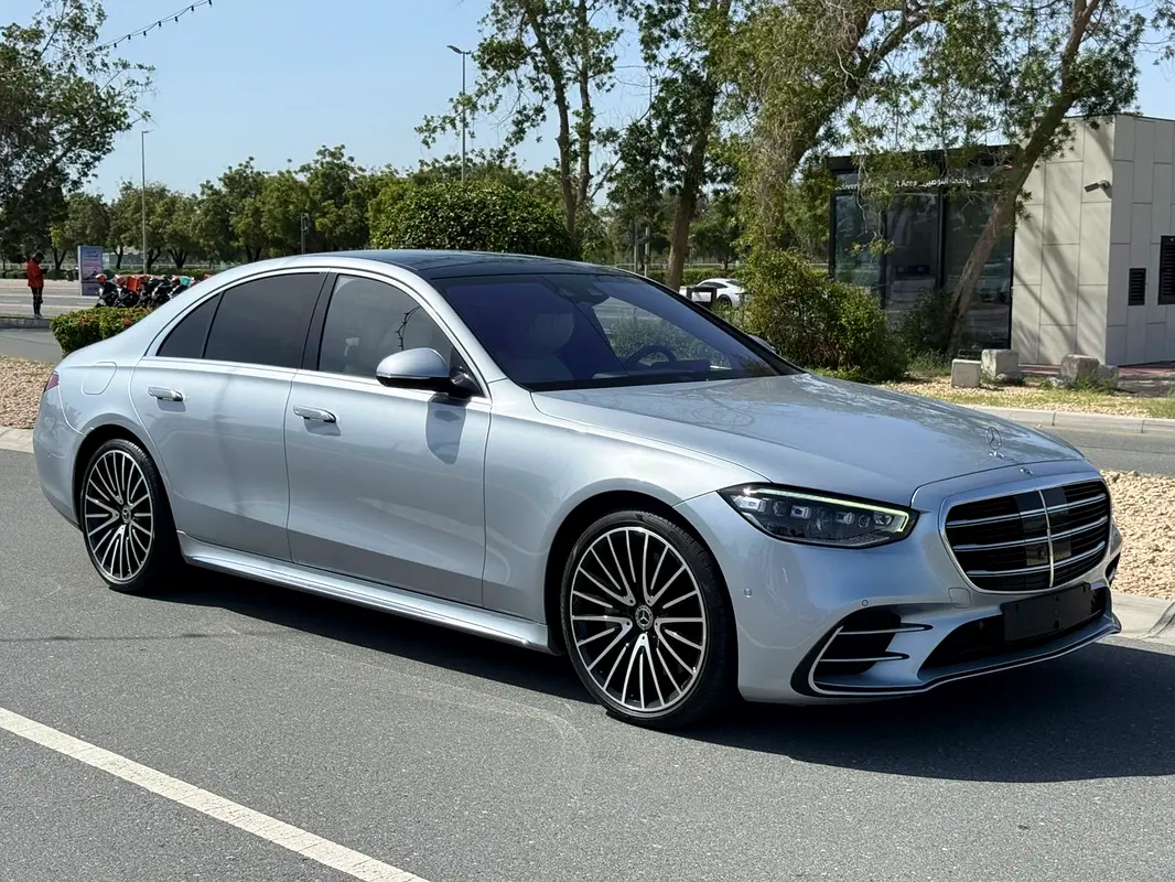 Mercedes-Benz S-Class 2021 — photo 1 of 20