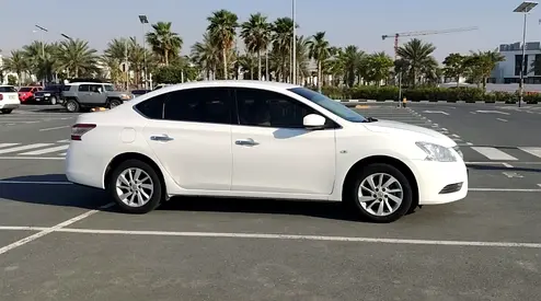2019 Nissan SENTRA — миниатюра 4