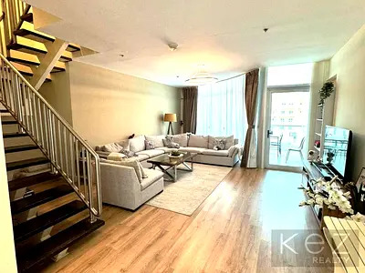 PRICE DROPPED | GREAT DEAL l SPACIOUS 2 BR DUPLEX l FULLY UPGRADED