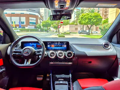 صورة 10 لـ 2025 Mercedes-BENZ GLA