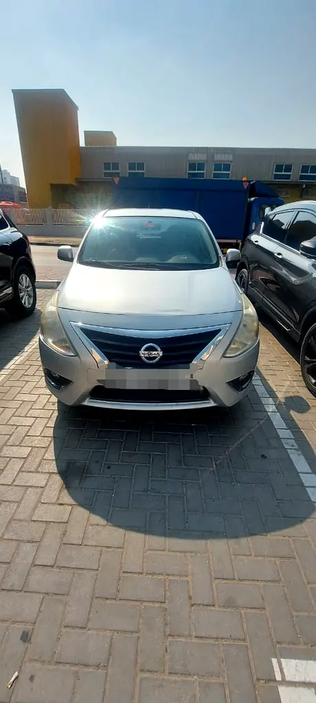 Nissan Sunny 2019 — photo 1 of 7
