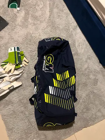 Gunn  Moore Cricket Kit Bag Excelent Condition