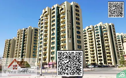 شقة مطلة على الملعب المفتوح، غرفتا نوم، صالة، حمامان في برج الرشيدية A1