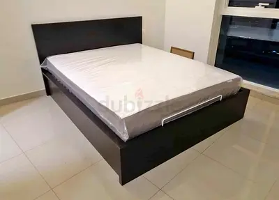 Ikea hydraulic king‑size bed (180 × 200 cm) with  IKEA mattress ✨