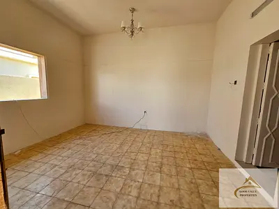 Spacious 6Bhk villa with big green garden