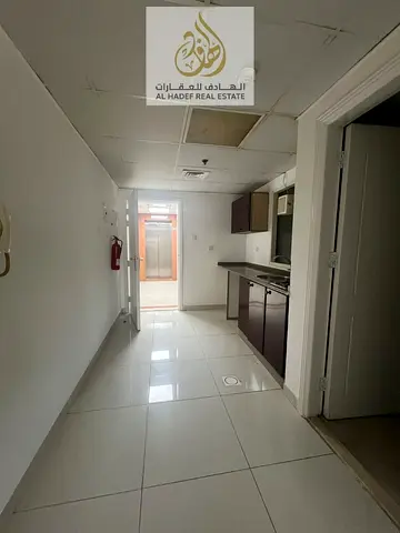 استوديو للإيجار في الخان بالشارقة بموقع مميز جداً قريب من جميع الخدمات والأسواق والكورنيش مع تسهيلات في الدفع على 4 دفعات وتأمين مؤجل 3 شهور وسعر مناس