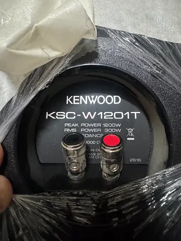 Kenwood woofer and kenwood amp