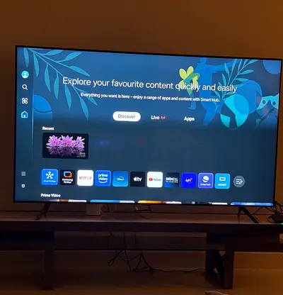 SlimLED TV in Good Condition - Stand Included