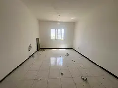 Largest studio in Al Majaz 2, built-in wardrobes, separate kitchen, open city view, very spacious, p