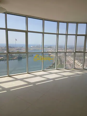 For rent 3 br Luxurious and Spacious Apartment with Full Panoramic Sea View – Al Majaz 1, Sharjah