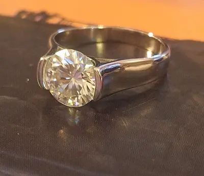 Silver ring with 3 ct moissanite