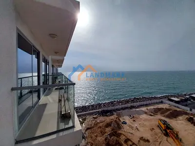 Spacious 1 bedroom apartment-sea view