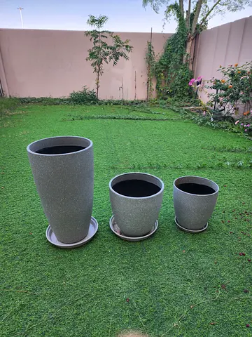 Set of 3 ceramic imitation Outdoor Garden Planters (Various Sizes)