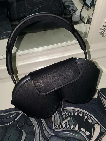 Apple Airpods Max - Excellent Condition