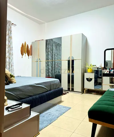 Modern Glossy 6 Door Wardrobe with Mirror Panels - Good Condition