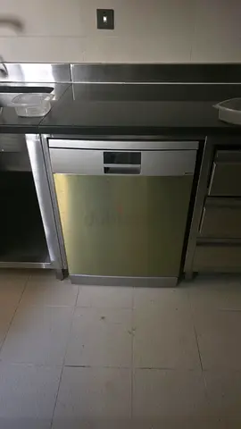 Free delivery Siemens iQ700 dishwasher - good working condition