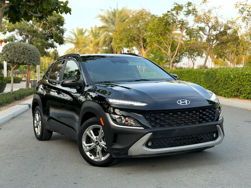 Hyundai Kona 2022 — photo 1 of 12