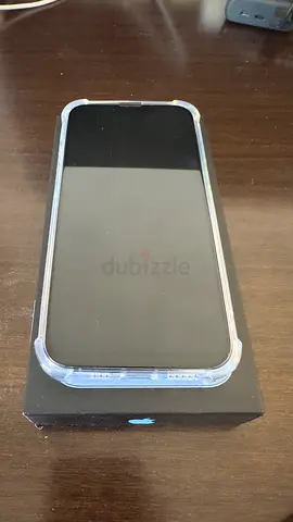 iPhone 13 Pro 256gb with clear protective case on original box , no scratches no dents