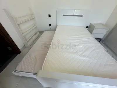 White Single Bed with Pull-Out Trundle and Mattress - perfect Condition - all dismantled and packed