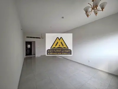 شقة غرفتين وصالة للإيجار ثاني صف كورنيش بلكونة إطلالة مميزة غرف ماستر باركن خاص موقع حيوي قريب الخدمات