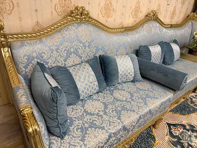 Luxury 12-Seater Arabic Majlis with Curtains  Carpet – Excellent Condition
