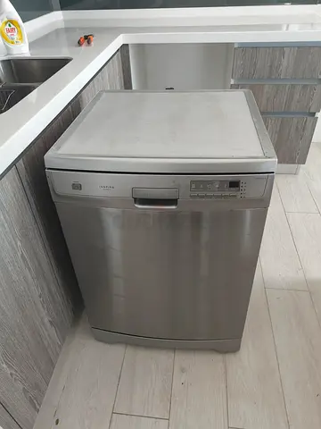Stainless Steel Freestanding Dishwasher - Good Working Condition
