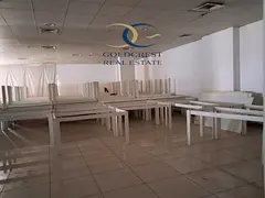 SPACIOUS SHOP FOR RENT!
