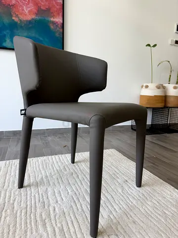 Dining chairs x 4 (Daze)