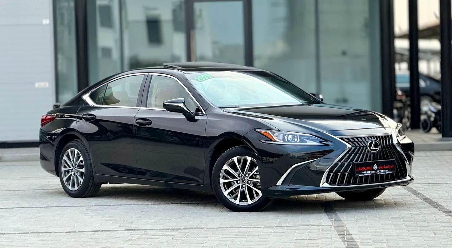 Lexus ES-Series 2025 — photo 1 of 15