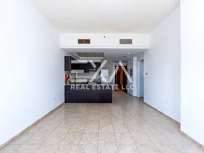 Ready to Move in I Spacious Layout I Prime Location