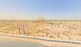 Commercial land in an ideal location, corner lot on a 54-meter street and a 6-meter alley