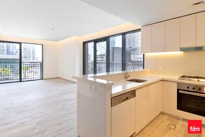 Large Layout | Bright Unit | Prime Location