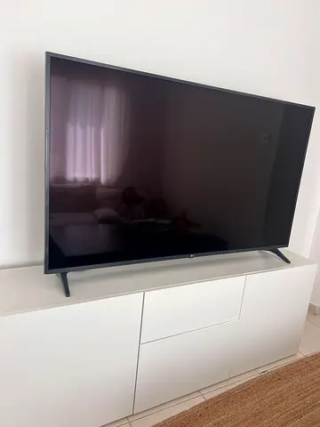 65 inch LED Smart TV in good working condition