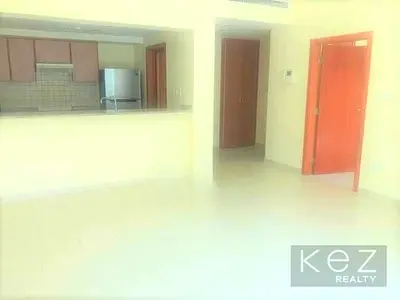 Elegant 1BR in The Greens | Family-Friendly Community