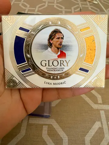 Luka modric futera glory match worn relic card