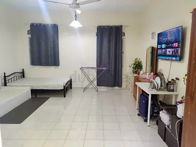 Very Neat and Clean Bed Space for Indian Executive Bachelors