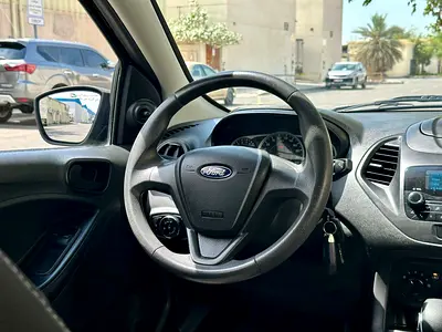 2020 FORD FIGO 照片 6