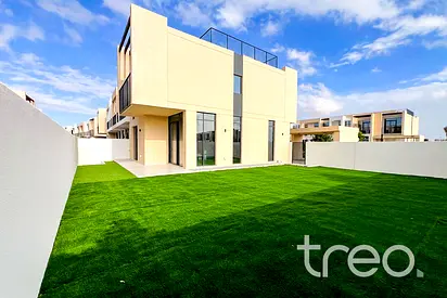 Large Plot | Close to Amenities | Available Now