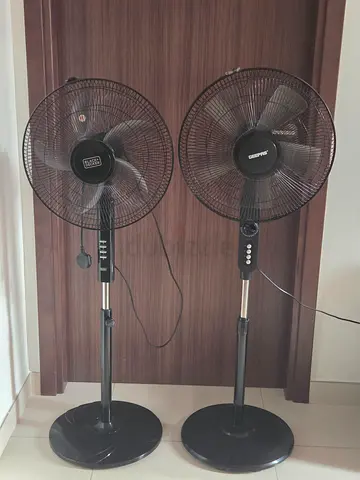 Two standing pedestal fans - Black, working condition