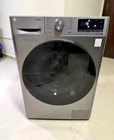 LG Vivace 11kg front-load washing machine featuring Inverter Direct Drive technology.