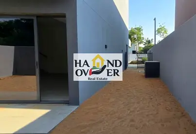ROBINIA 4BR TOWNHOUSE | FREEHOLD | READY